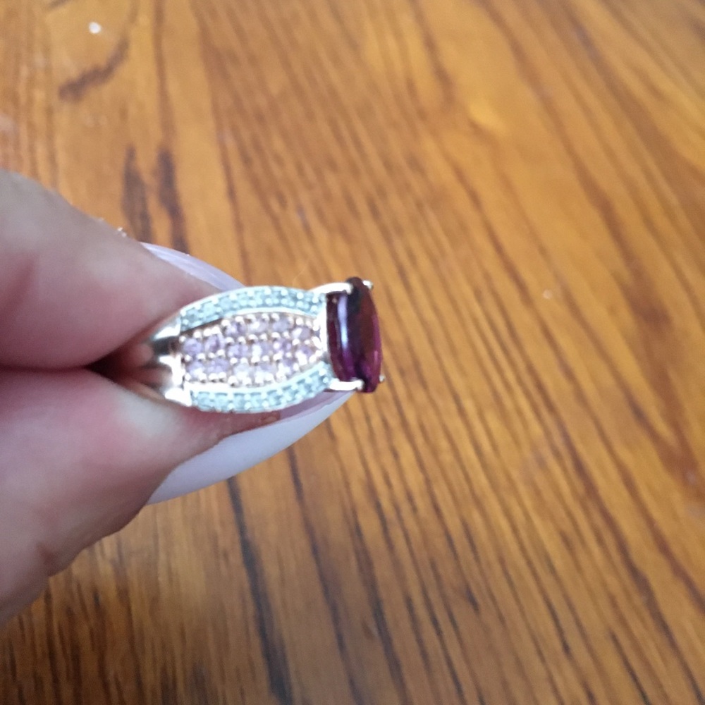 Ring - Picture 4 of 5